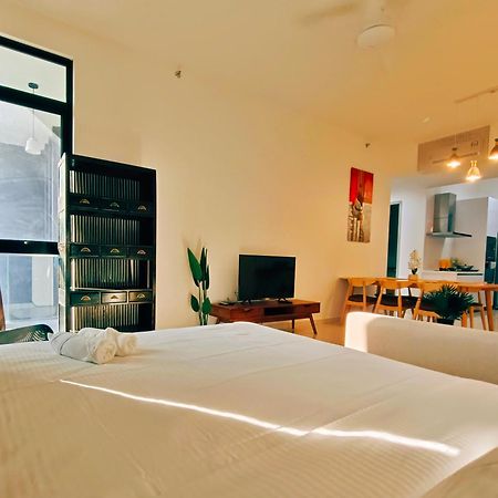 New Georgetown Instagramable 2Br Homestay For 10Pax 无敌美景两房民宿 Beacon Executive Suite 외부 사진