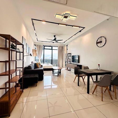 New Georgetown Instagramable 2Br Homestay For 10Pax 无敌美景两房民宿 Beacon Executive Suite 외부 사진
