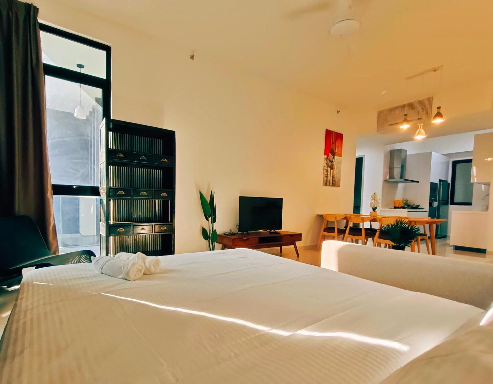 New Georgetown Instagramable 2Br Homestay For 10Pax 无敌美景两房民宿 Beacon Executive Suite 외부 사진