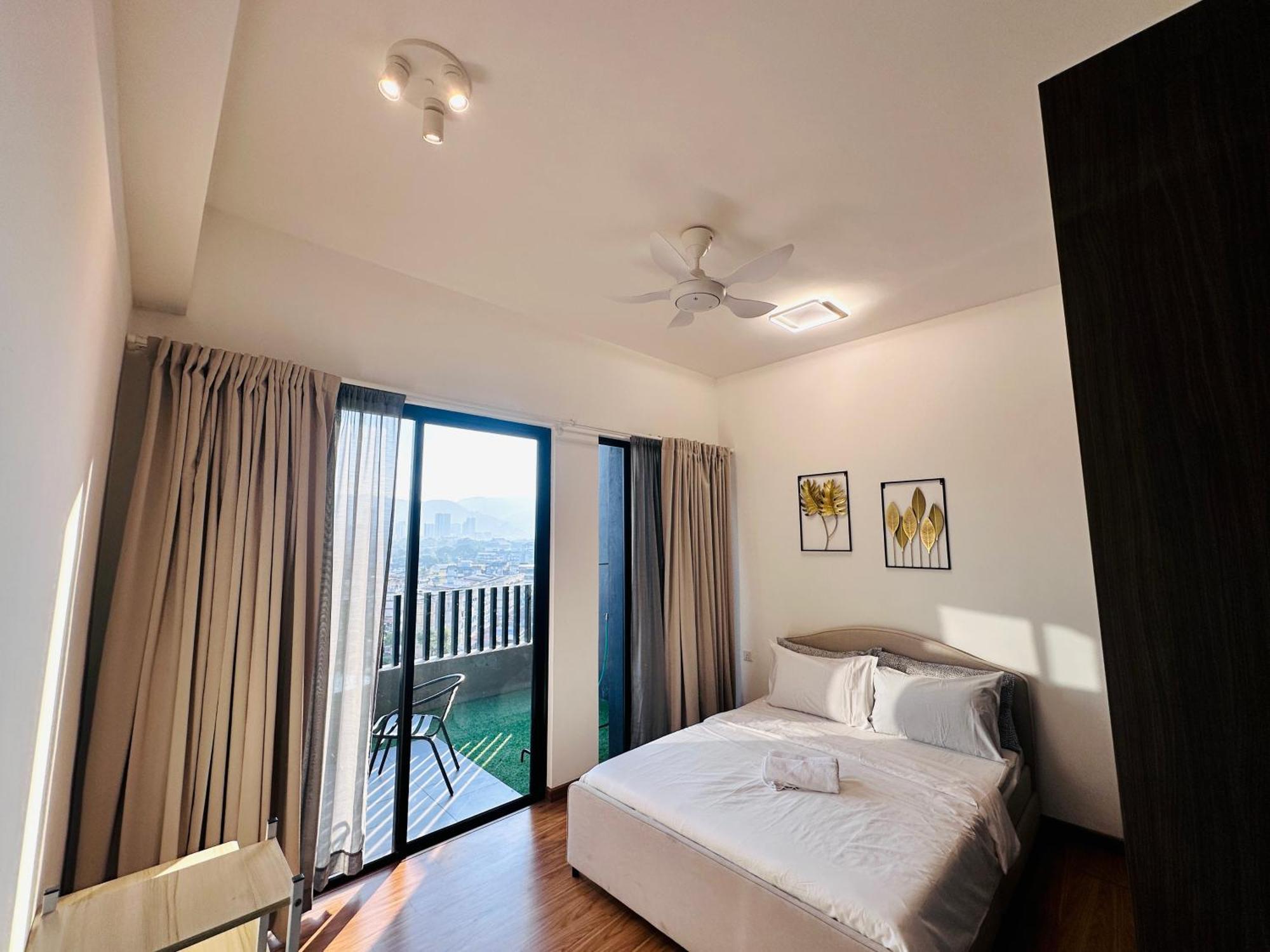New Georgetown Instagramable 2Br Homestay For 10Pax 无敌美景两房民宿 Beacon Executive Suite 외부 사진