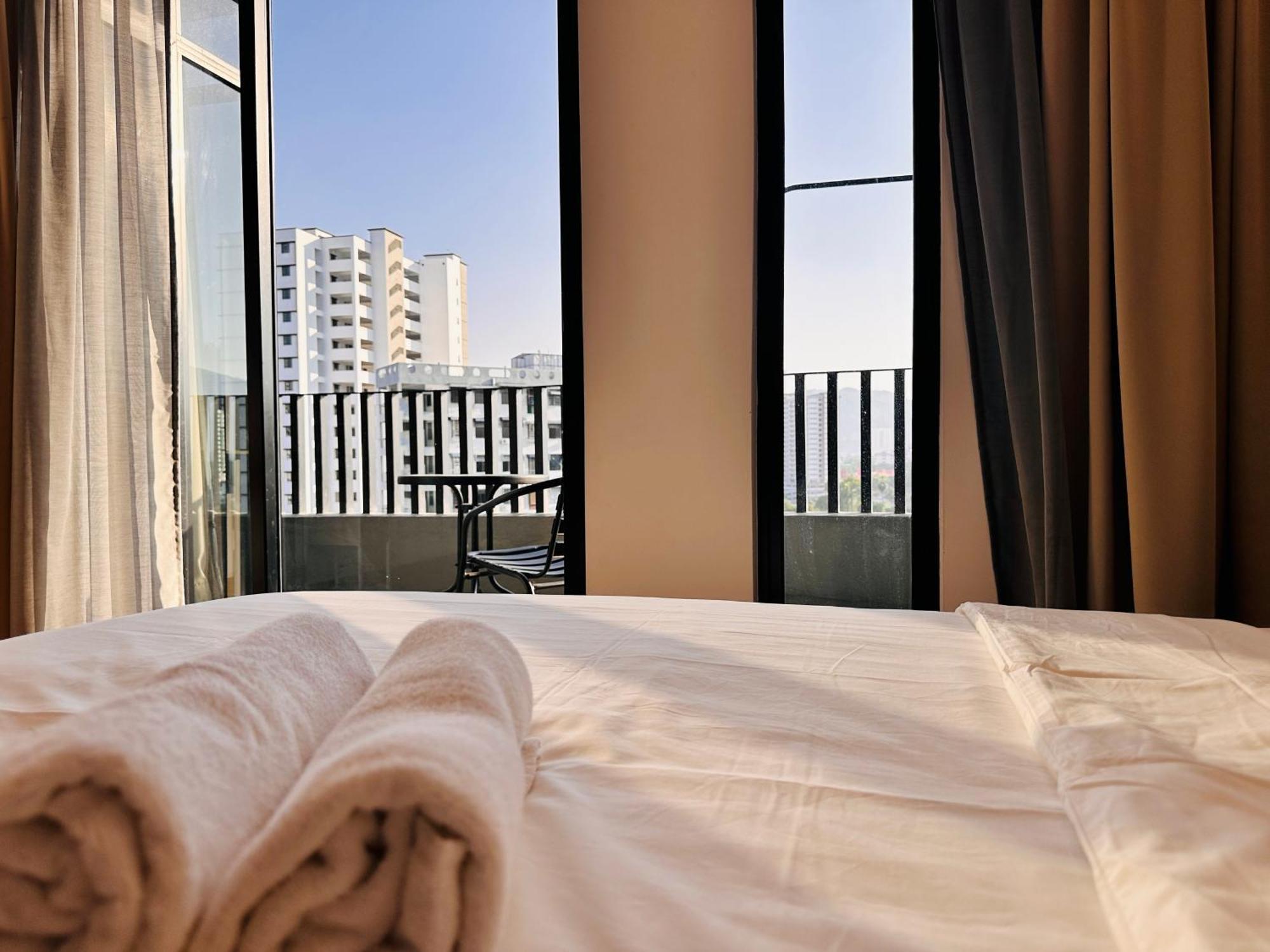 New Georgetown Instagramable 2Br Homestay For 10Pax 无敌美景两房民宿 Beacon Executive Suite 외부 사진