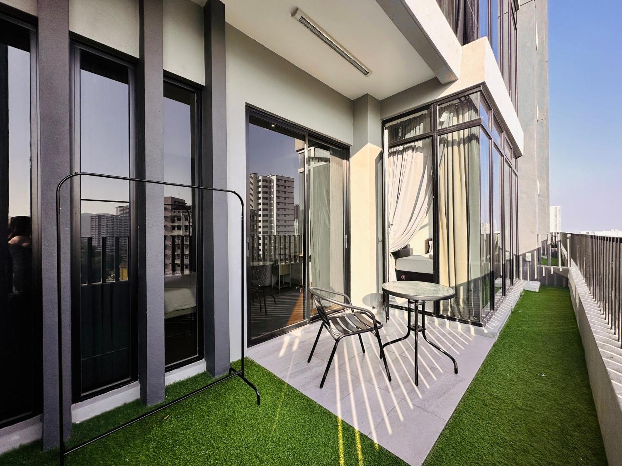 New Georgetown Instagramable 2Br Homestay For 10Pax 无敌美景两房民宿 Beacon Executive Suite 외부 사진