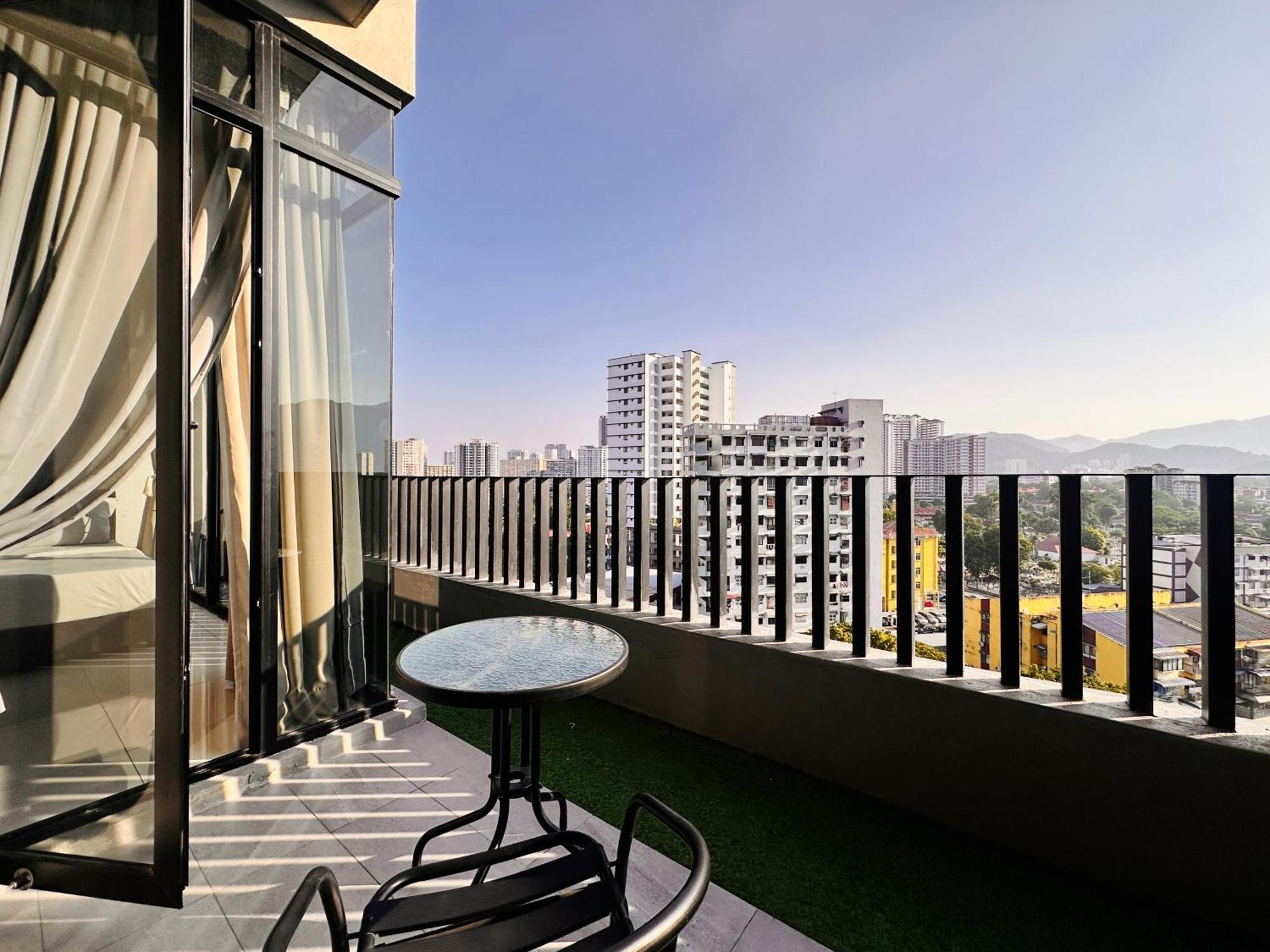 New Georgetown Instagramable 2Br Homestay For 10Pax 无敌美景两房民宿 Beacon Executive Suite 외부 사진