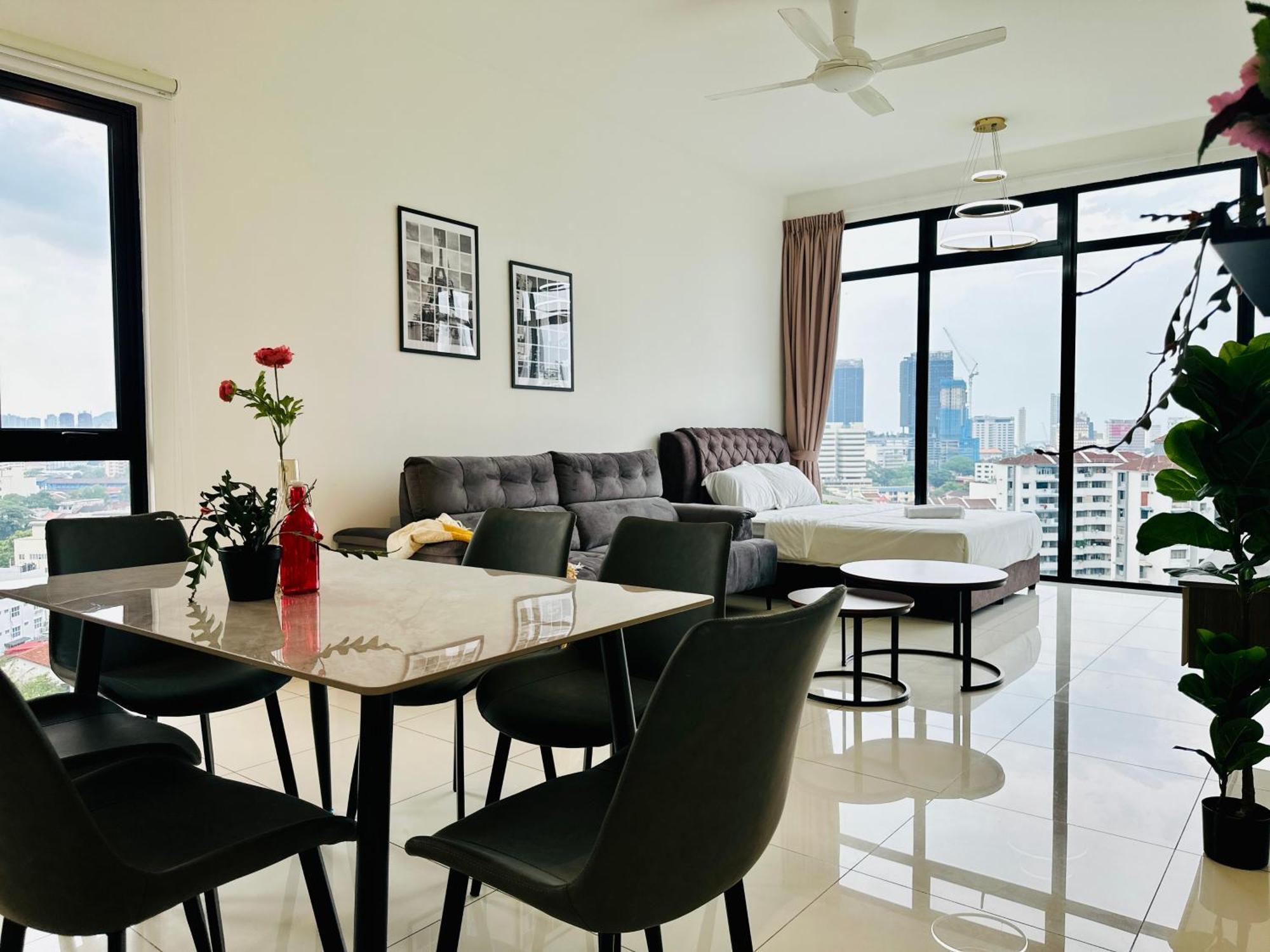New Georgetown Instagramable 2Br Homestay For 10Pax 无敌美景两房民宿 Beacon Executive Suite 외부 사진