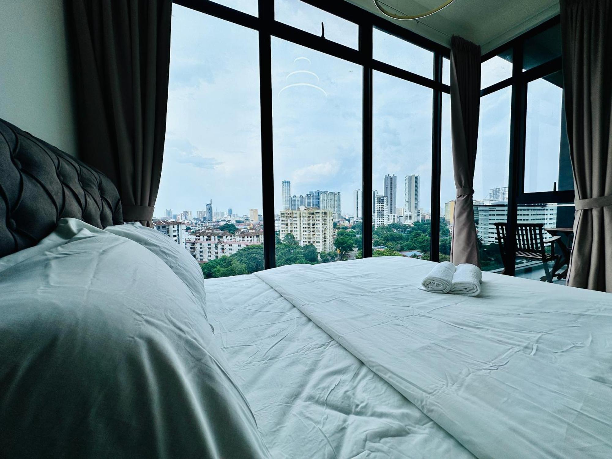 New Georgetown Instagramable 2Br Homestay For 10Pax 无敌美景两房民宿 Beacon Executive Suite 외부 사진